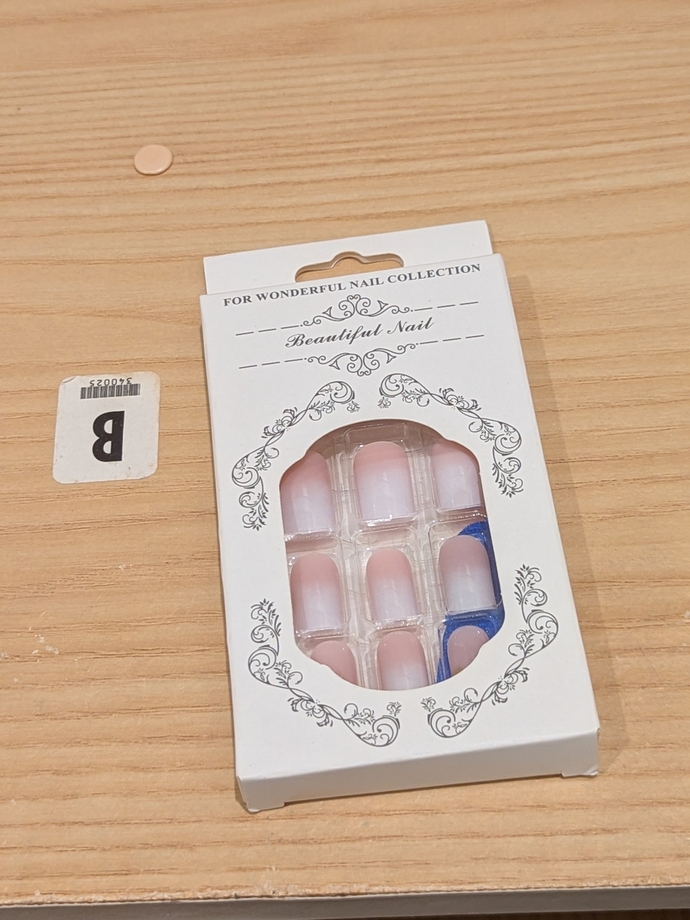 Neutral Press-On Nail Set with Subtle Pink Hue